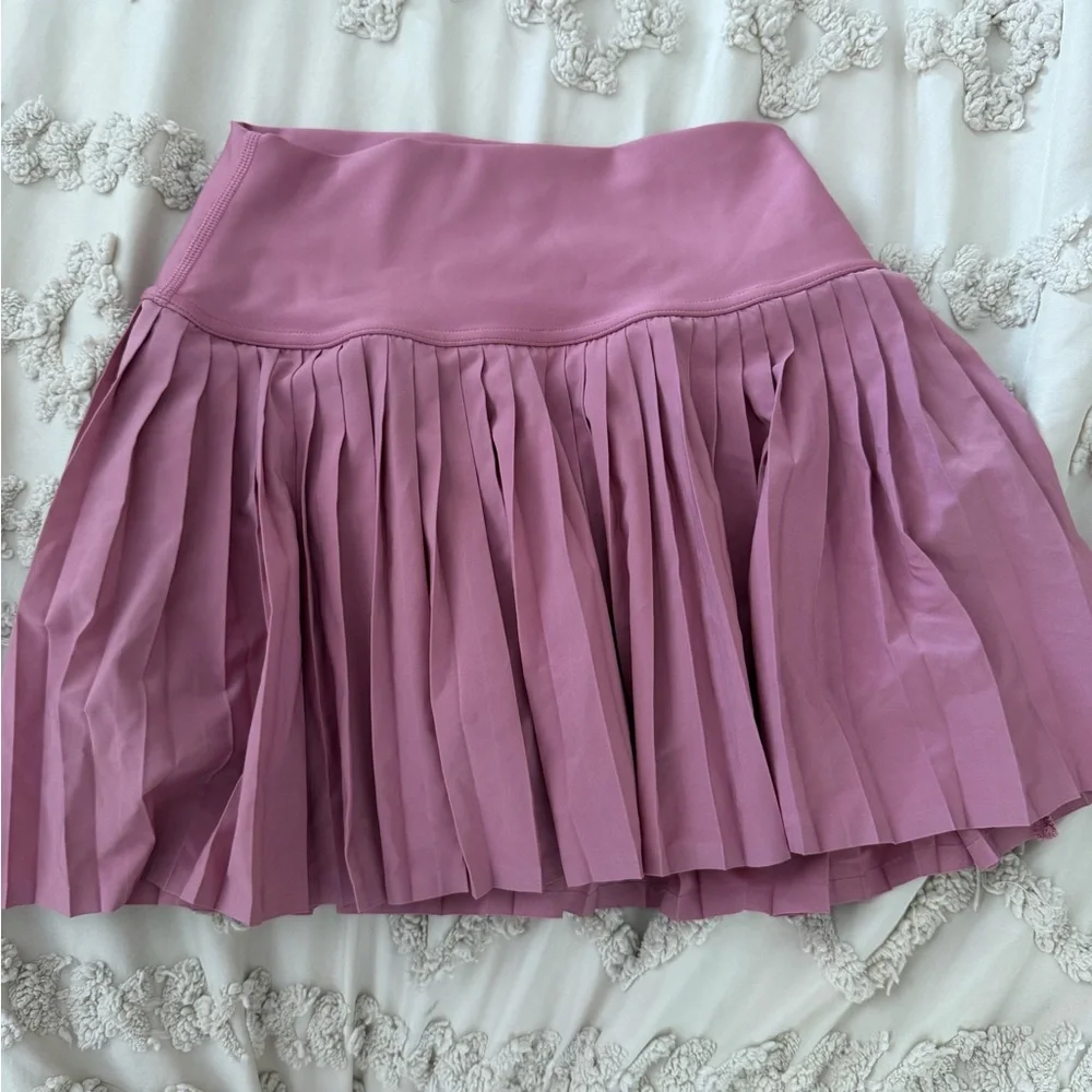 ALO Yoga Mauve A-Line Pleated Skirt
